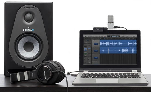studio-podcast-1-2-go-mic-v3-525px