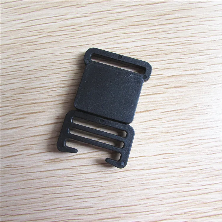 break-away buckle