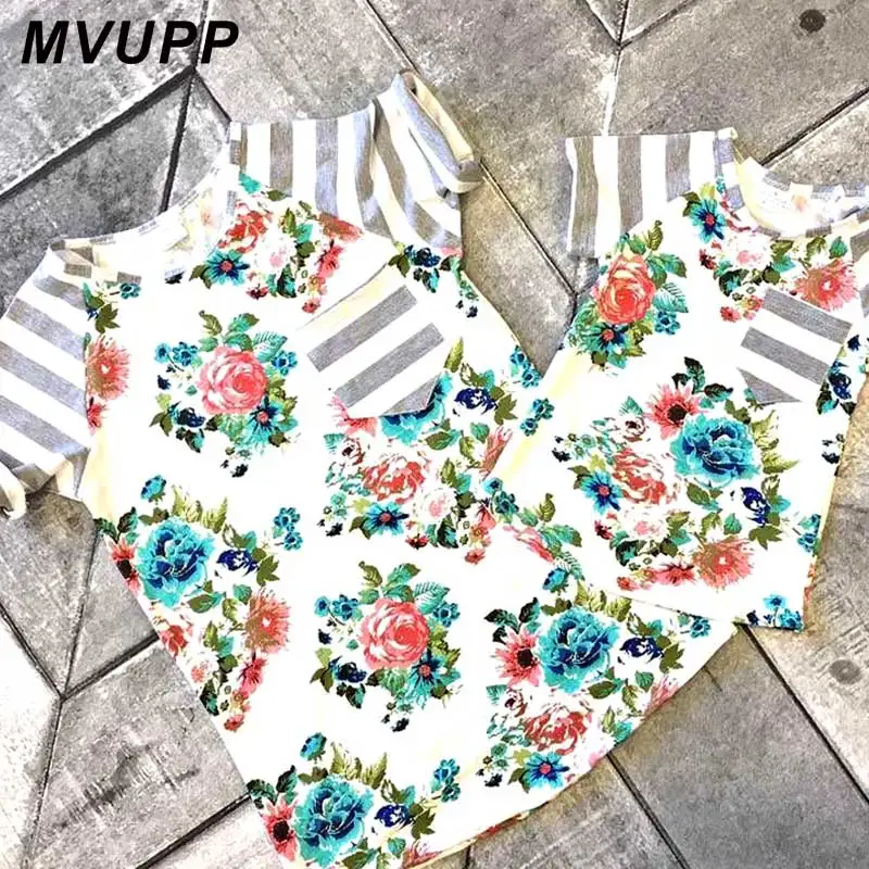 

MVUPP Mother daughter dresses Mommy and me T-shirt Family clothing Chrysanthemum print T-shirt pocket Patchwork mother and kids