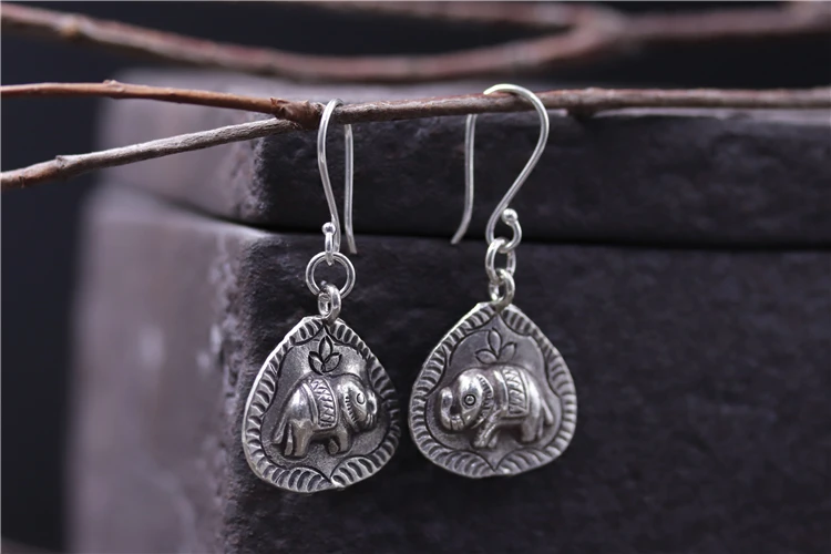 silver-earrings0011A