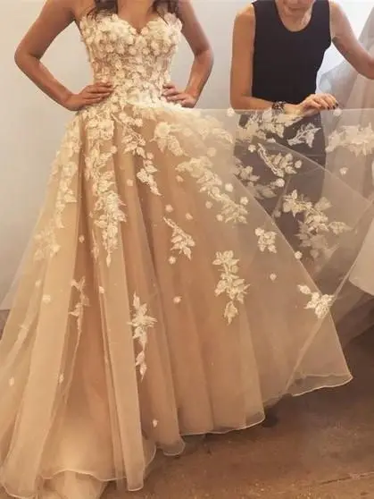 

Champagne Evening Dress Appliques Long Graduation Dresses A Line Sweetheart Zipper Back Formal Party Gowns For Women Wear 2019