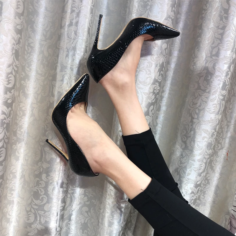 

2019 Fashion free shipping new black Patent Leather python Poined Toe Stiletto high heel shoe pump HIGH-HEELED SHOE dress shoes