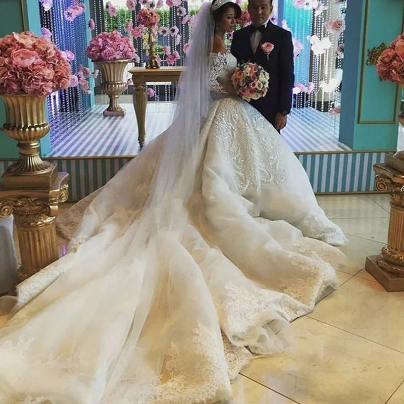 2016-Gorgeous-Ball-Gown-Cathedral-Train-Wedding-Dress-Sexy-V-Neck-Off-the-Shoulder-Lace-Long (1)