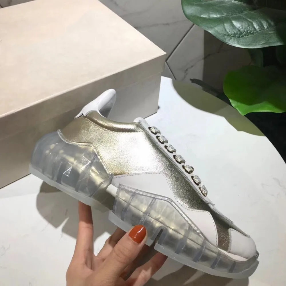 Белые туфли Для женщин на платформе; кроссовки; zapatillas mujer; Лидер продаж весенние chaussures femme с перекрещивающимися ремешками; серебристого цвета; женская обувь прозрачного хрусталя подошва
