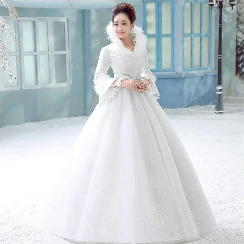 White Winter bridal gown for weding 