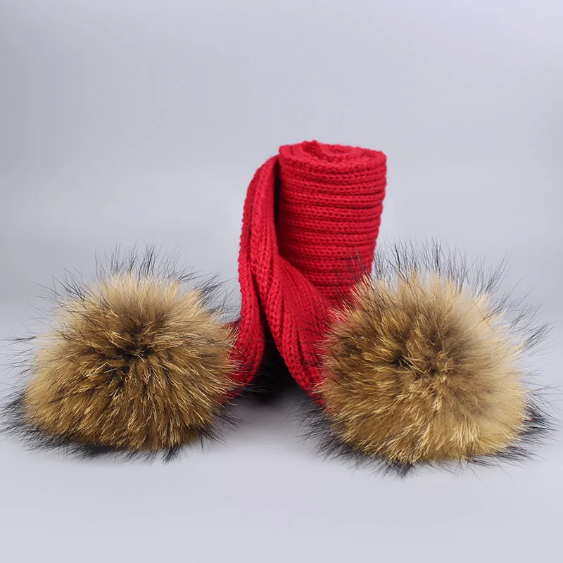Г. Шапка с помпоном для девочек, теплые вязаные с помпоном из меха, шапка с помпоном и шарф, комплект, детская зимняя шапка с помпоном из натурального меха енота, Skullies - Цвет: Scarf Red