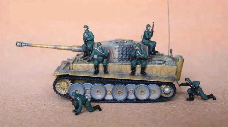 WWII German бак солдат H079 1/72 готовой 11 цифры Модель комплект Цезарь