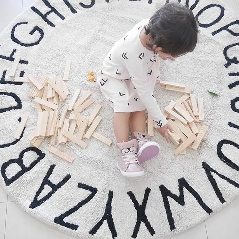 

INS Nordic 26 Letters Play Mat Soft Game Mats A-Z Alphabet Round Carpet Rugs Crawling Blanket Floor Carpet Toy Room Decoration