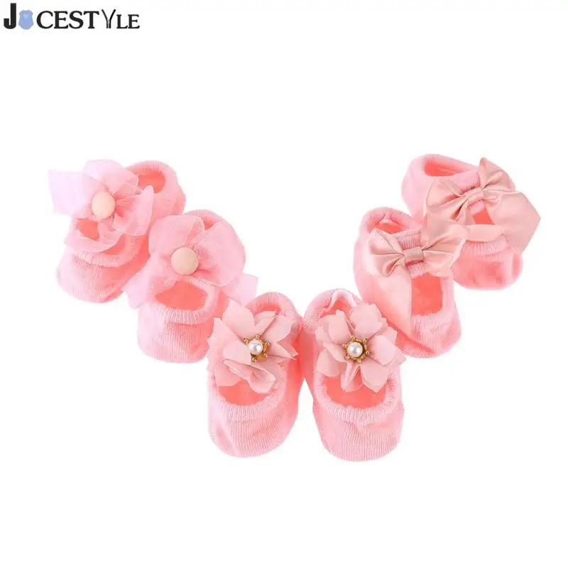 Розовый Jocestyle 3 пар/компл. Детские носки для обуви для маленьких девочек Малыш новорожденный младенец Нескользящие кружевное платье с цветочным рисунком с бантом и галстуком-бабочкой носки-тапочки вечерние Бир - Цвет: Розовый