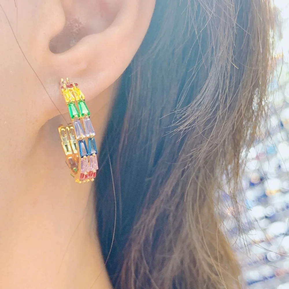 1563175704_3524489625_4