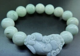 

>>>>> Chinese Green Jade / Jadeite Lucky Smooth Bead & PIXIU Bracelet /13mm