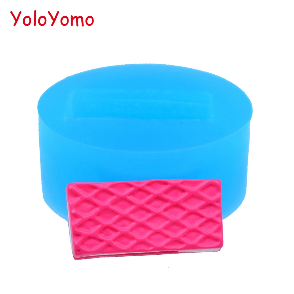 G039YL 21mm Waffer Biscuit Flexible Silicone Mold Wafer Mold, Fondant