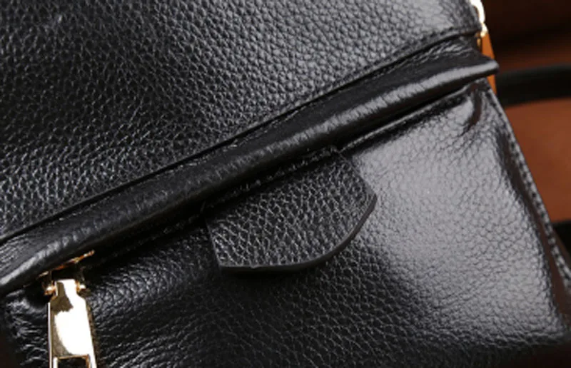 BL241Black015