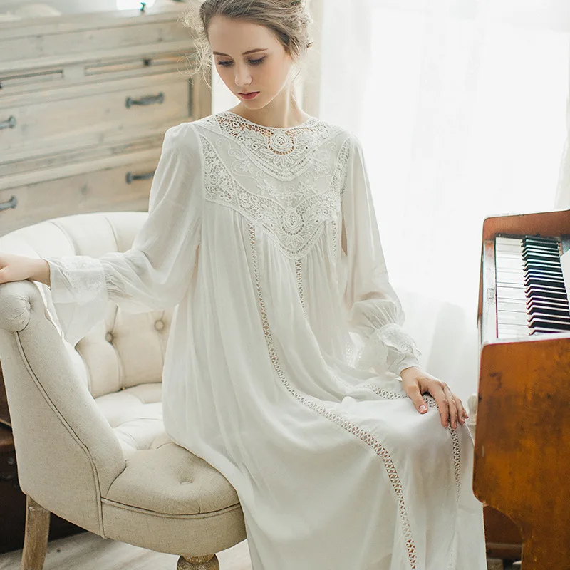 

New Women Cute Gown Cotton Princess Nightgown Ladies Royal Casual Sleepwear Women Night wear European Retro Style Dress QW1703