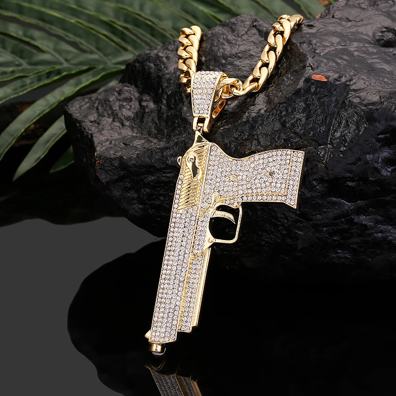

Shining Crystal Pistol Pendant Neckalce Men Charms Cuban Link Chain Zircon Trinket Personalized Necklace Hip Hop Jewelry