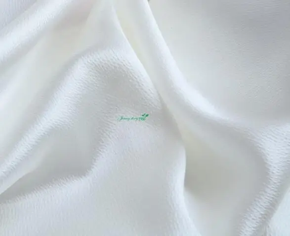 

11.11 White Pearl Satin Silk white fabric 16 mm 114 door width11.11