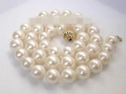 

natural round 10-11mm white pearls necklace