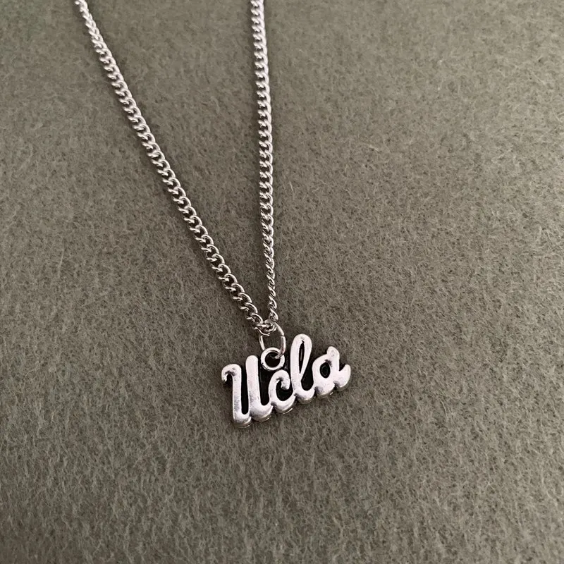 

Exquisite Silver Letter UCLA Charms Pendant Necklace University Jewelry Special School Gift For Students Friends Dropshipping