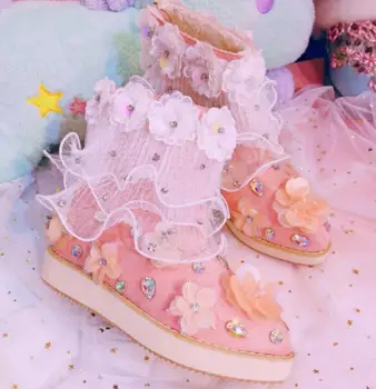 

2019 autumn and winter new Japanese sweet handmade sequins flower lace pointed thick low-heeled short tube female cotton shoes c