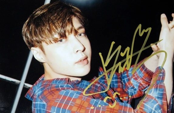 2 Подписанный EXO LAY фото с автографом tdon MESS UP MY TEMPO 6 версии 4*6 112018 - Цвет: 2
