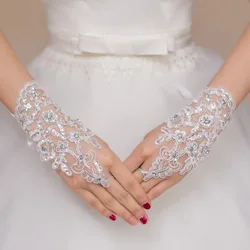 2020 New Design Lace Short Wedding Gloves Fingerless Lace Beaded Bridal Gloves Wedding Accessory Red White In Stock