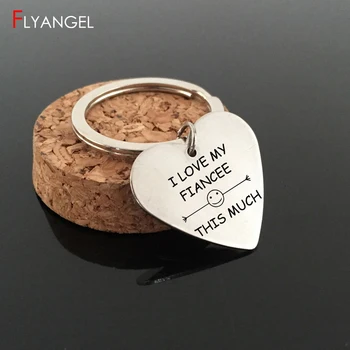 

Fashion Heart Keychain Stamped I Love My Fiancee Smiling Face This Much Key Holder Bag Charm Girlfriend Fiancee Valentine's Gift