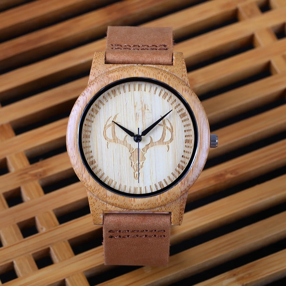 

2018 Men's Women's Bamboo Wooden Wristwatches With Genuine Leather Band Luxury Deer Wood Watches for Men women as Gifts Item