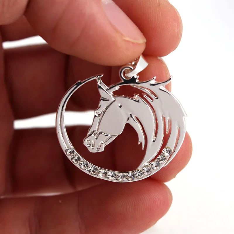 Hzew простой милый лошадь кулон ожерелье круглой формы ожерелья с лошадьми