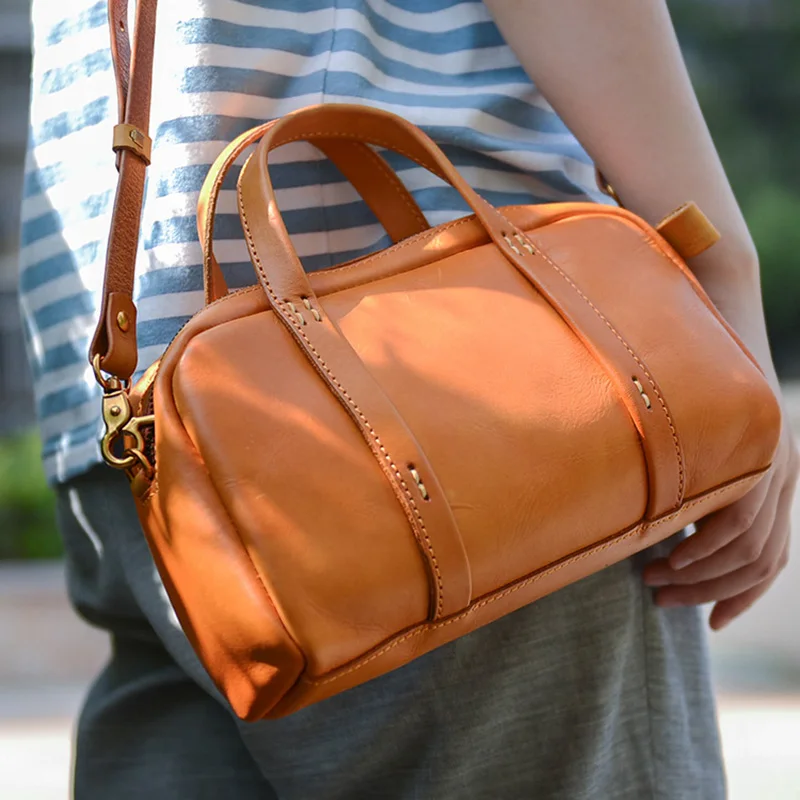 AETOO Handmade leather handbag, simple leather one-shoulder slanted bag, female vintage English wind briefcase