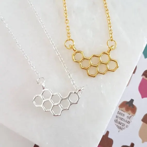 hollow Honey Comb Bee Hive Necklace Cute Honeycomb Beehive geometric Hexagon pendant charm chain lover lucky jewelry | Украшения и