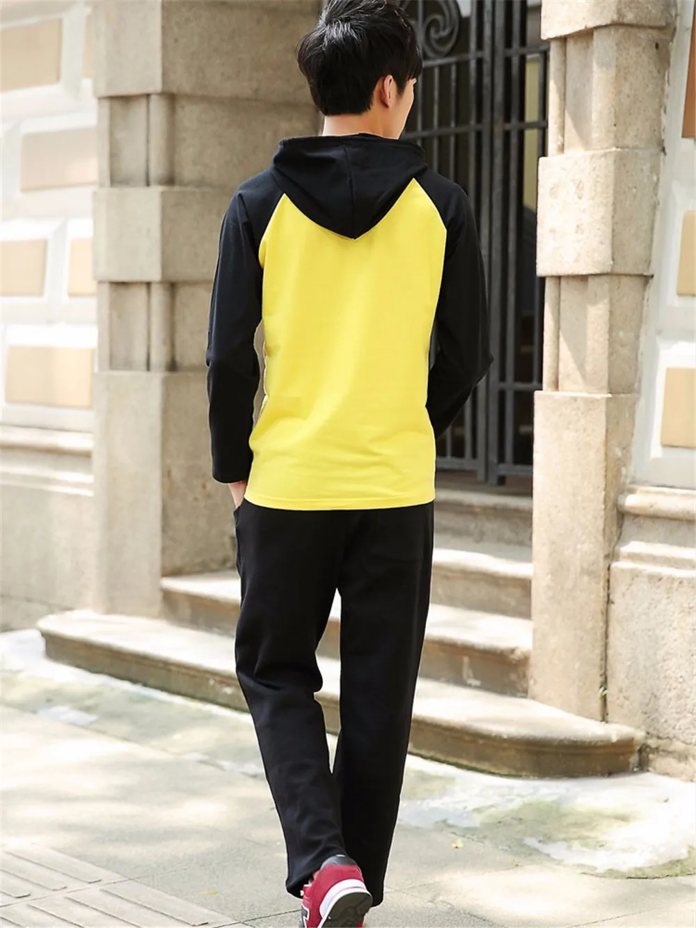Trafalgar Law Costume Japanese Anime One Piece Cosplay Trafalgar Law Hoodie Adult Yellow Sweater Clothes Halloween Costume