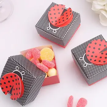 

Fast Delivery 50pcs/lot Wedding Favor Box "Pastoral Village" Lovely Ladybug Candy Box