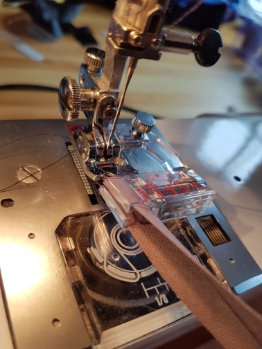 Download ADJUSTABLE BIAS TAPE BINDING FOOT SNAP ON 6290 BINDER FOOT PRESSER FOOT 629L LOW SHANK 6290HL ...