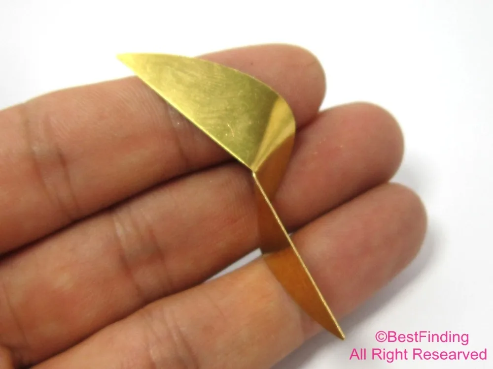 

Raw brass findings 55mm Raw brass warp piece R102