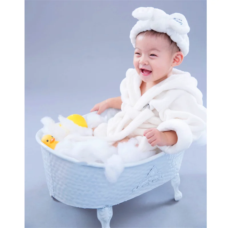 Newborn Photography Props Infant Bathrobe Backdrop Basket Stuffer Cotton Yellow Duck Toy Decoration Accessories