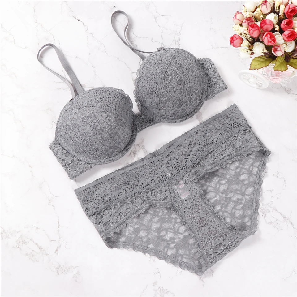 2018 French Famous brand thin bra romantic temptation lace bra set