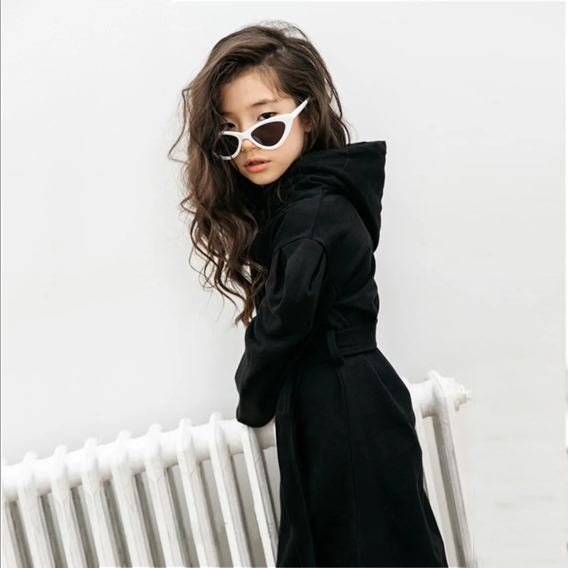 

Dresses for Teens Girls Autumn Winter Girls Hooded Dress Long-sleeved 100% Cotton Girls Fashion Sashes Dress