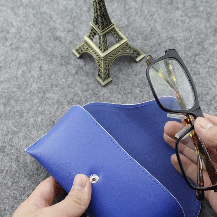 Leather glaases Case gif