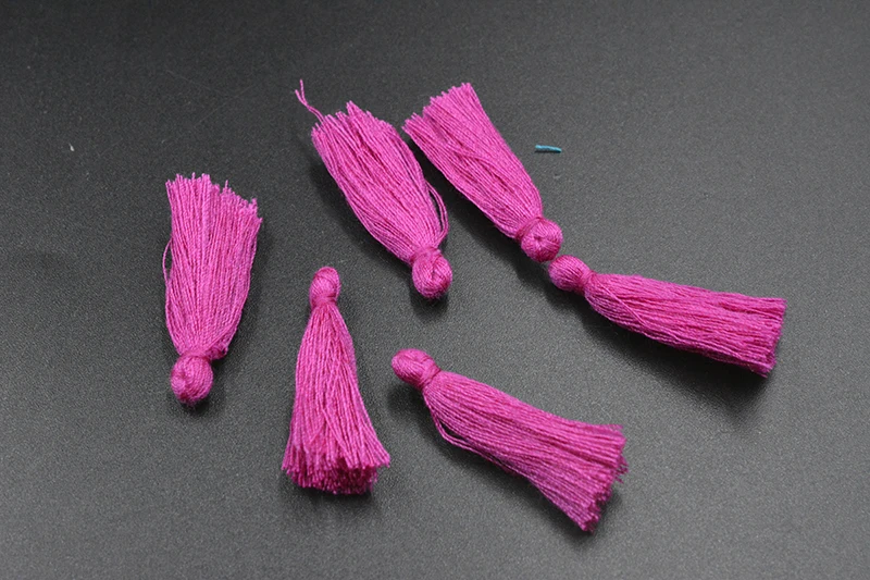 Factory Price 50pcs/lot Silk Tassel Charm Necklace Earring Findings Tassels for Key Chain Bag Clothing Decor DIY Jewelry Craft Jewelry Findings
