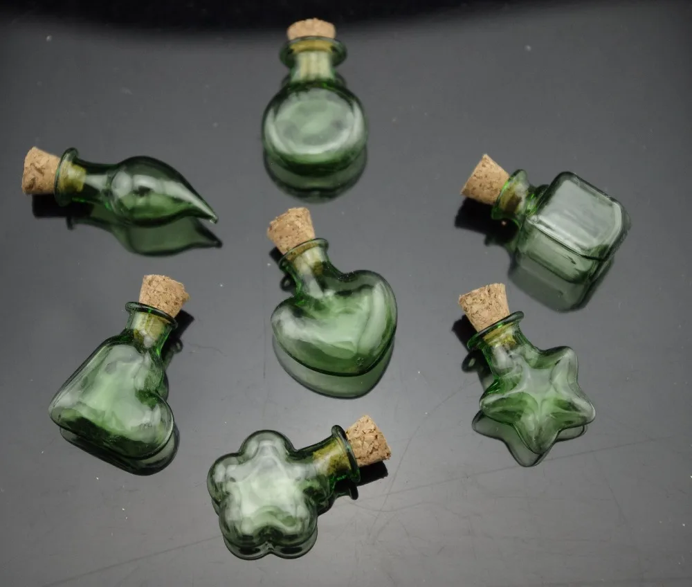 

7pcs Shaped Green Glass Bottle Set Vial Miniature with Cork Stopper and Eyehook
