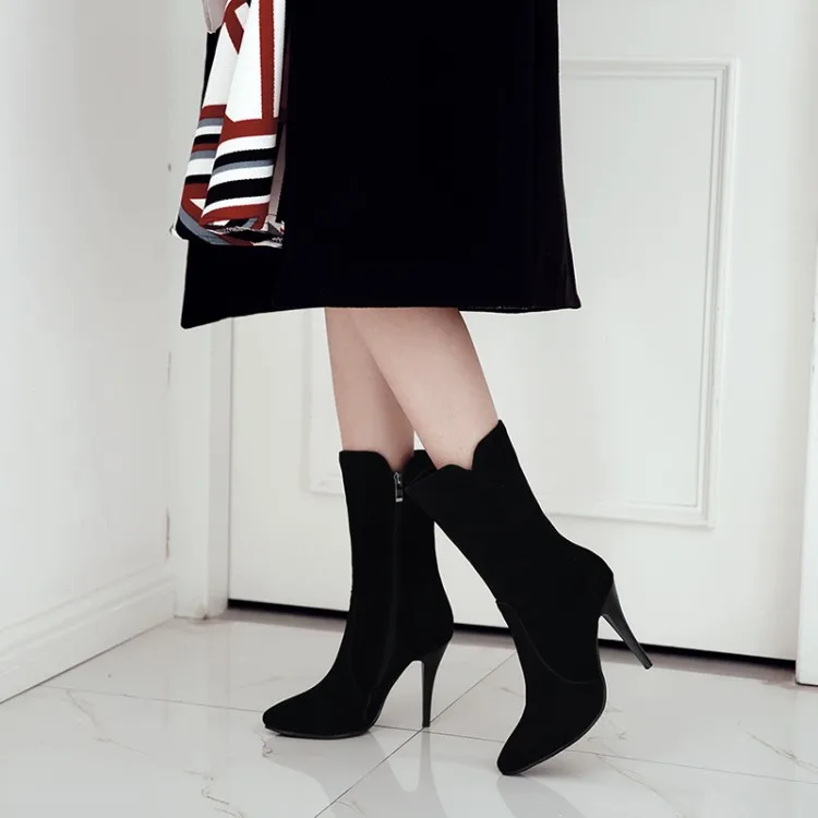 Big Size 11 12 13 14 15 16 17 European and American women's boots with sharp heels and side zippers