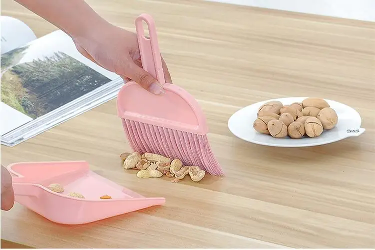 

Mini Broom Suit For Desk Keypad Brush Cleaning Tool PP L-045 Home Garden