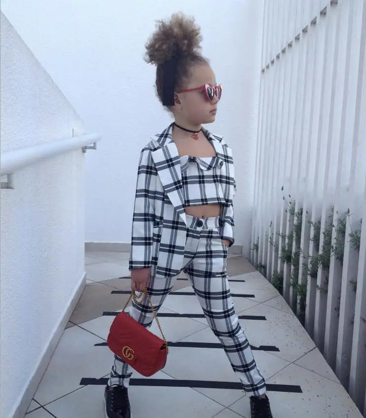

New Children's Clothes 2019 European and American Girl's Chequered Suit + Brassiere + Trousers Three Kids Suit