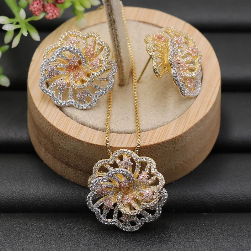 

Fateama Jewelry Set Elegant Bridal Circle Flower Pave setting Necklace with Earrings for Anniversary Engagement Luxury Gifts