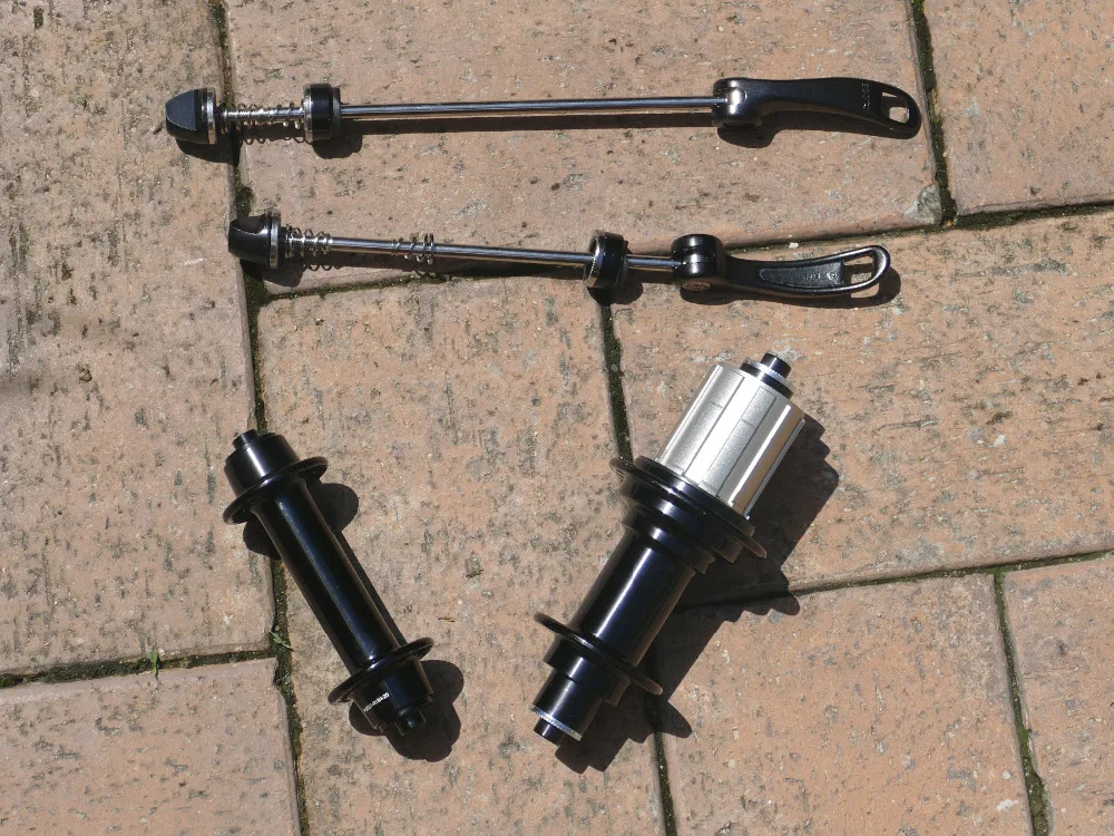 Brand New Powerway Hub R13 Bike Bicycle wheel Hubs 20H/24H Front and