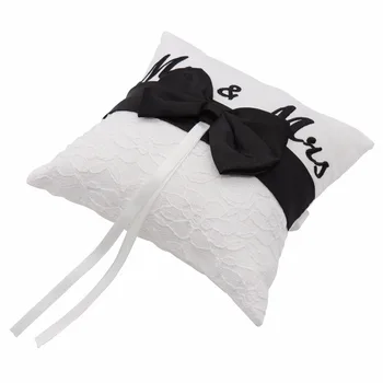 

Mr & Mrs Bowknot Ring Pillow Satin Lace Black White Patchwork Cushion With Ribbon For Wedding Bridal Ceremony Party Decoration