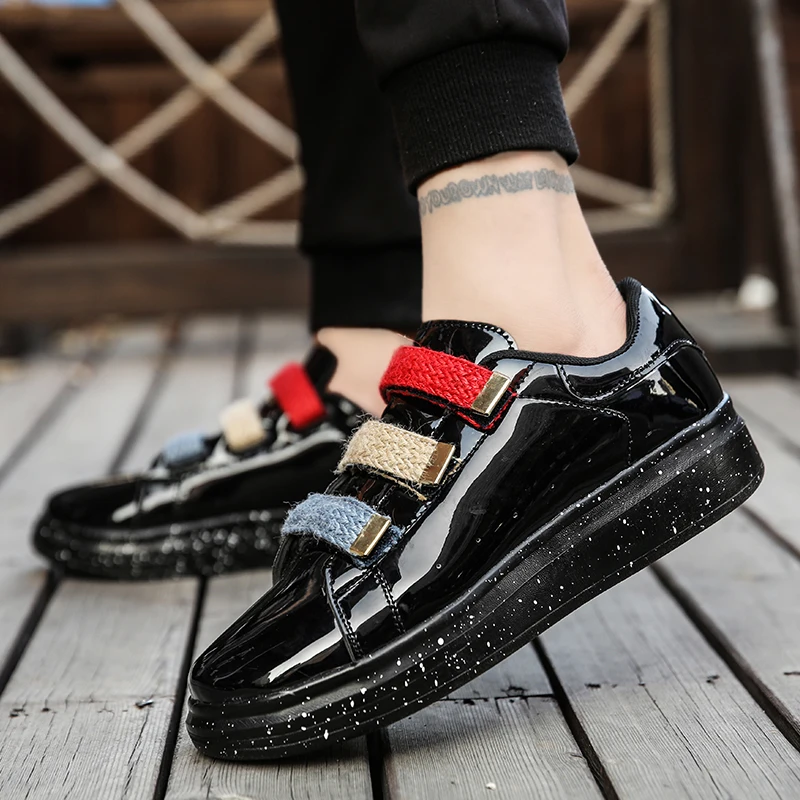 

Men's Flats Skateboarding Shoes Women Patent Leather Fashion Trainers Sport Sneakers Couple Shoes Street Styles Chaussure Femme