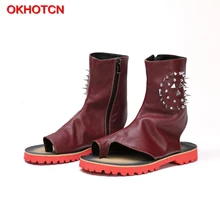 OKHOTCN модные синие Для мужчин Летние босоножки; кожаные сандалии-гладиаторы, Украшенные шипами и заклепками; сандалии мужские Для мужчин s пляжная обувь Мужская обувь