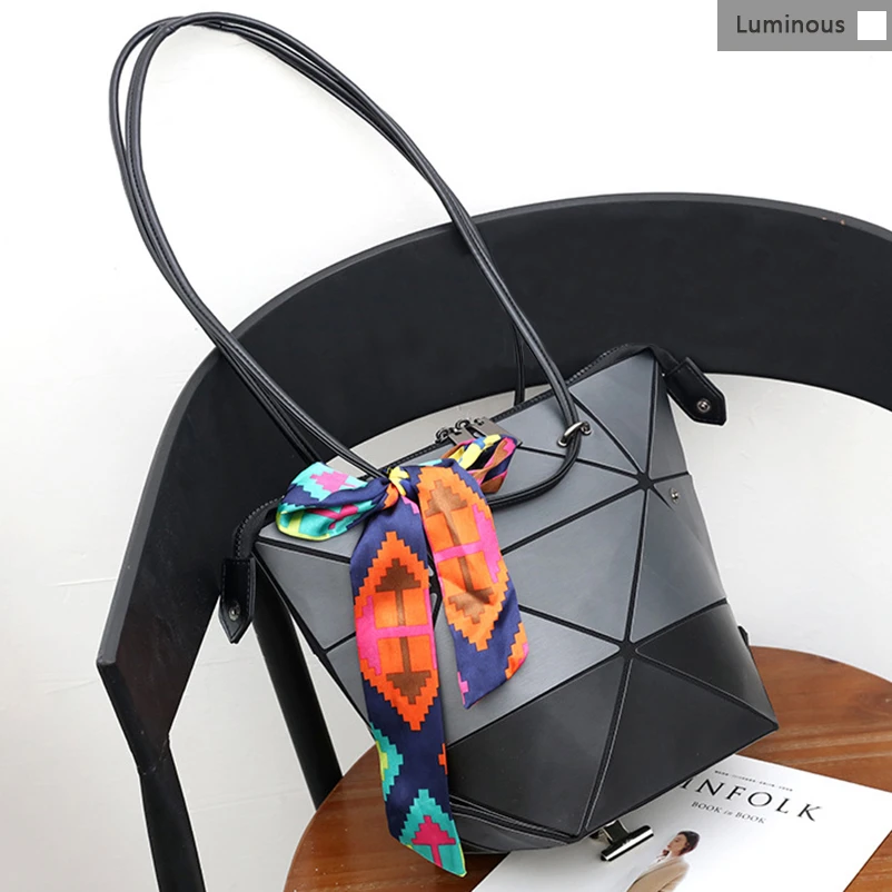 Nevenka Women Luminous Handbag Leather Shoulder Bag Women Geometric Handbags 2018 Large Tote Bag for Women Leather Crossbody Bag05