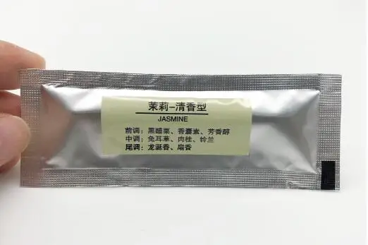1-piece-of-7-Fragrance-essential-oil-diffusers-perfume-car-air-vent-freshener-solid-stick-supplement.jpg_640x640 (6)